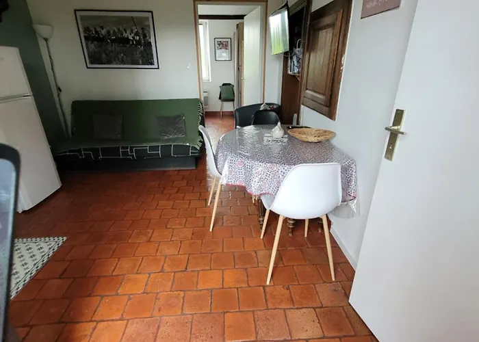 Daire Bienvenue Du Cote De Chez Nous Avec Jardin Privatif Wignehies